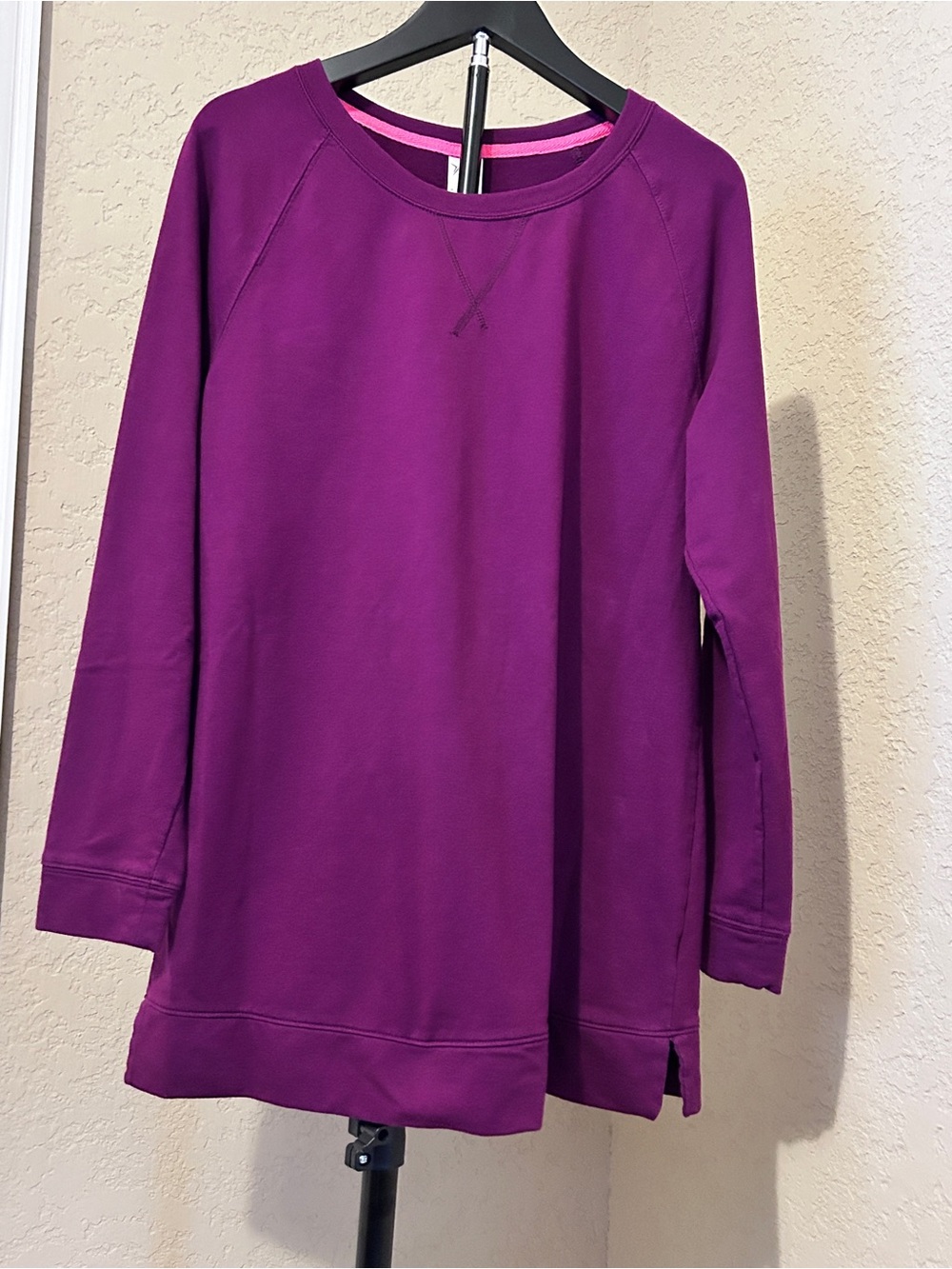 Women's Long-Sleeve Crewneck Active Top